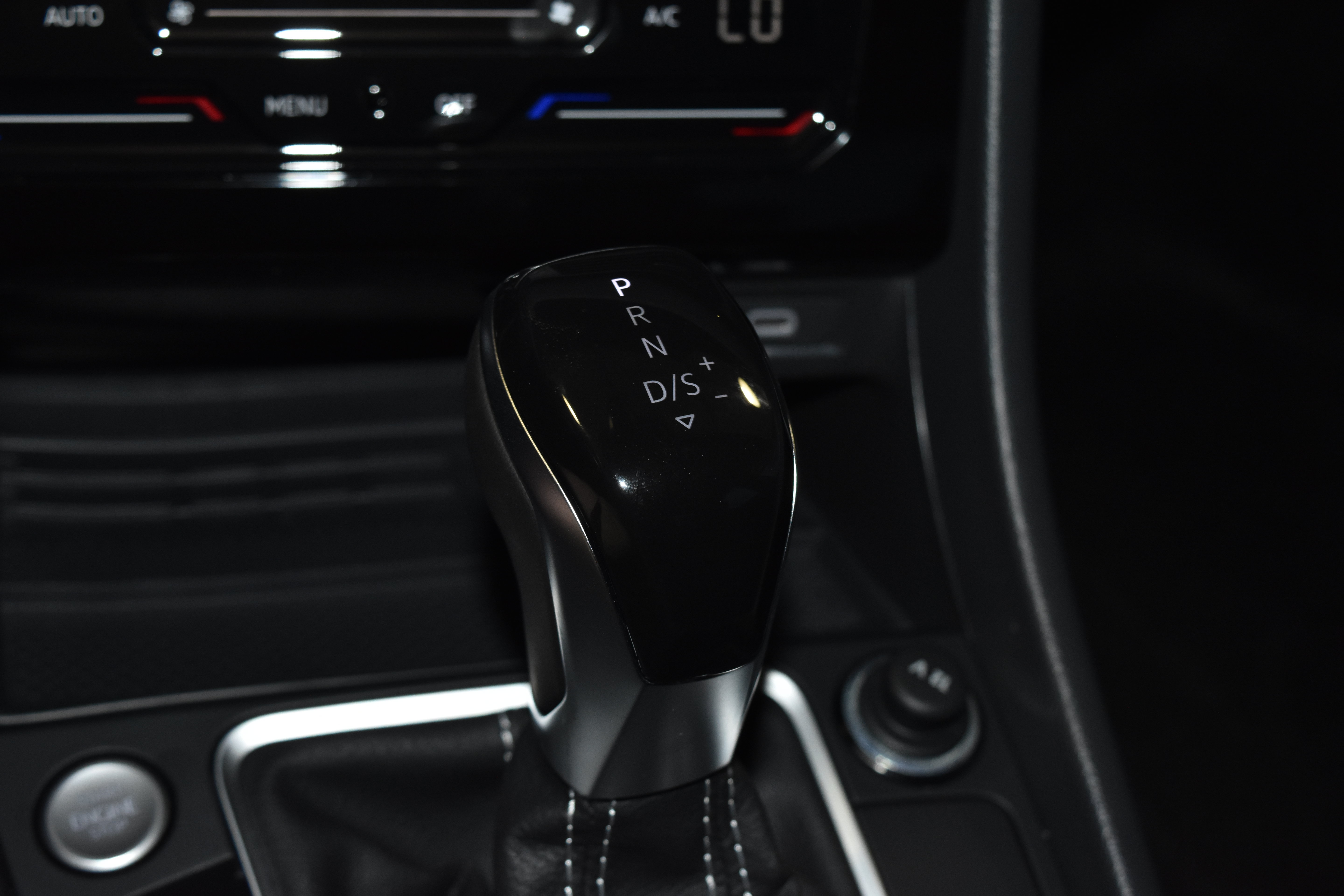 New 2026 Volkswagen Jetta SE FWD image 15