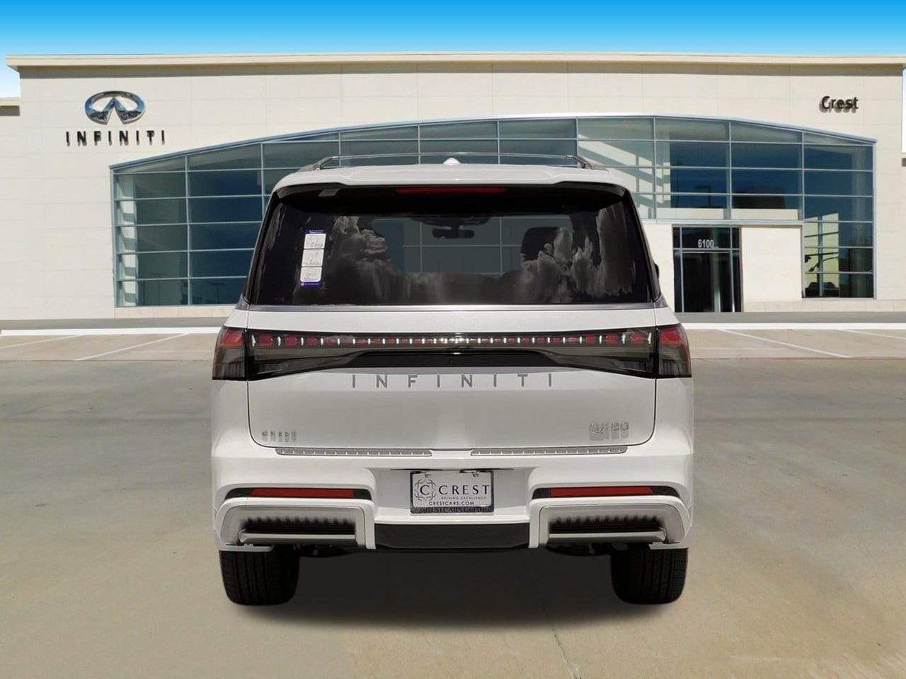 New 2027 INFINITI QX80 Luxe RWD image 4