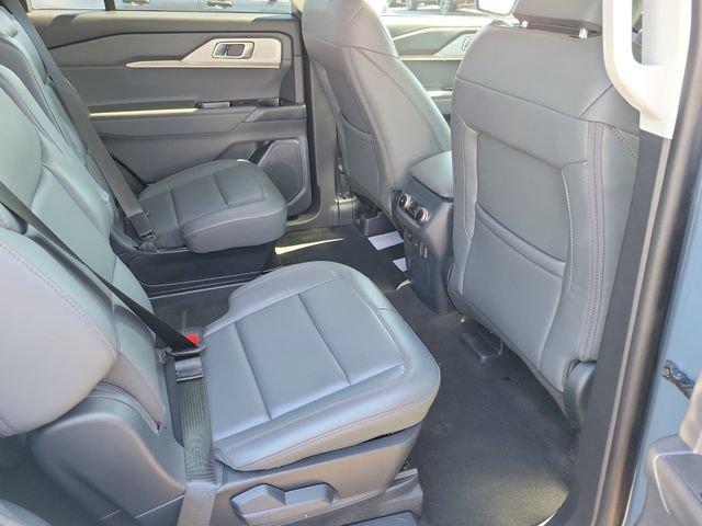 Used 2026 Ford Explorer Active w/ Active Comfort Package RWD image 18