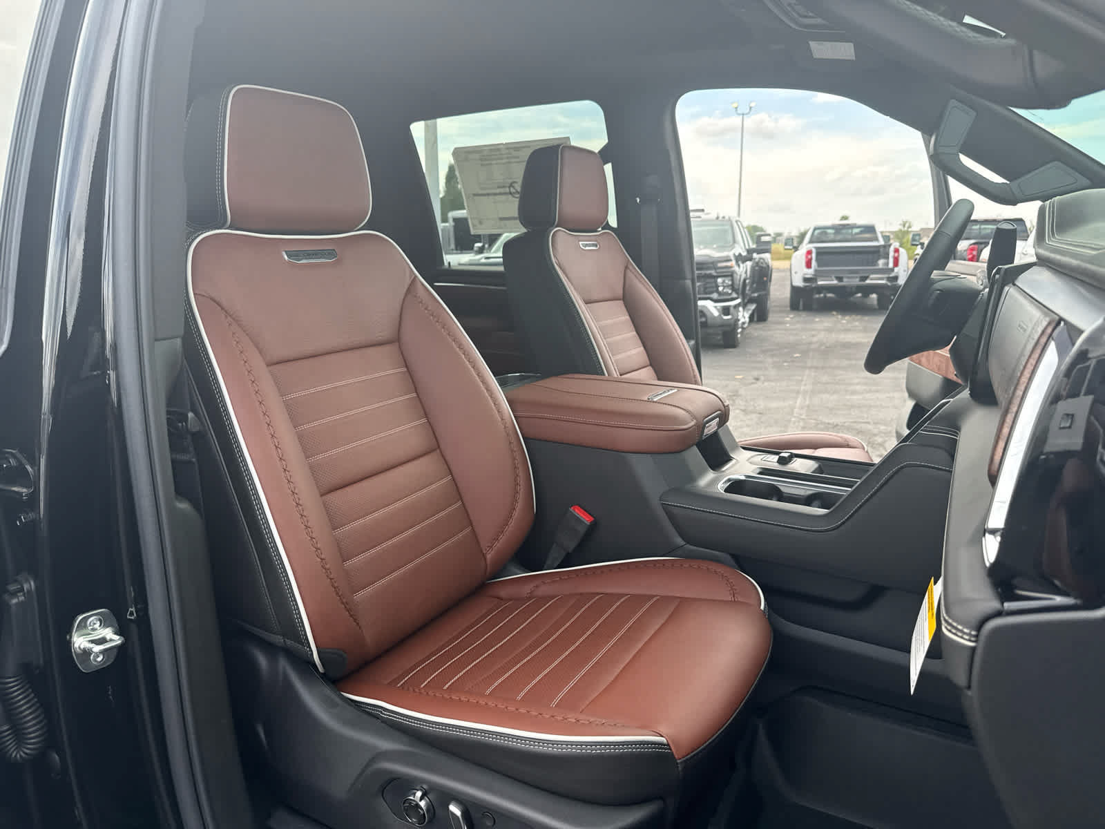 New 2026 GMC Sierra 2500 Denali Ultimate AWD/4WD image 22