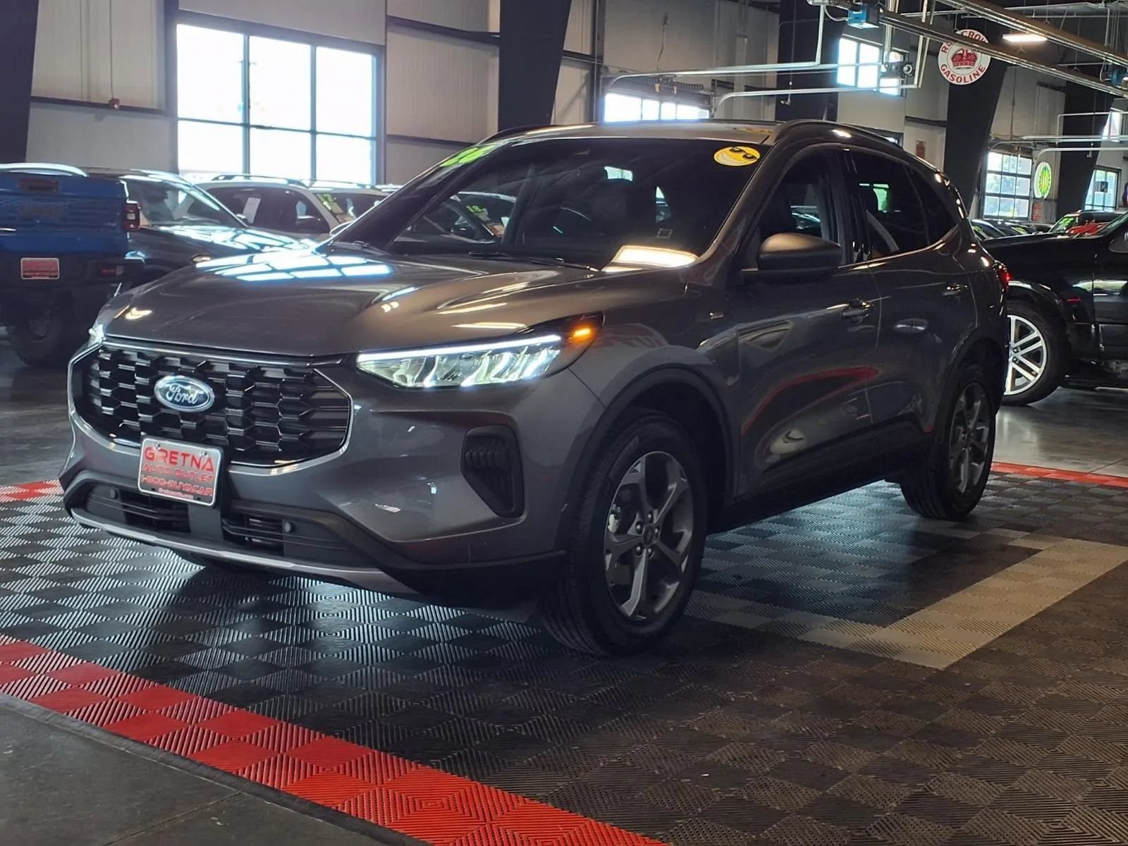 Used 2026 Ford Escape ST-Line w/ Tech Pack #1 AWD/4WD image 3