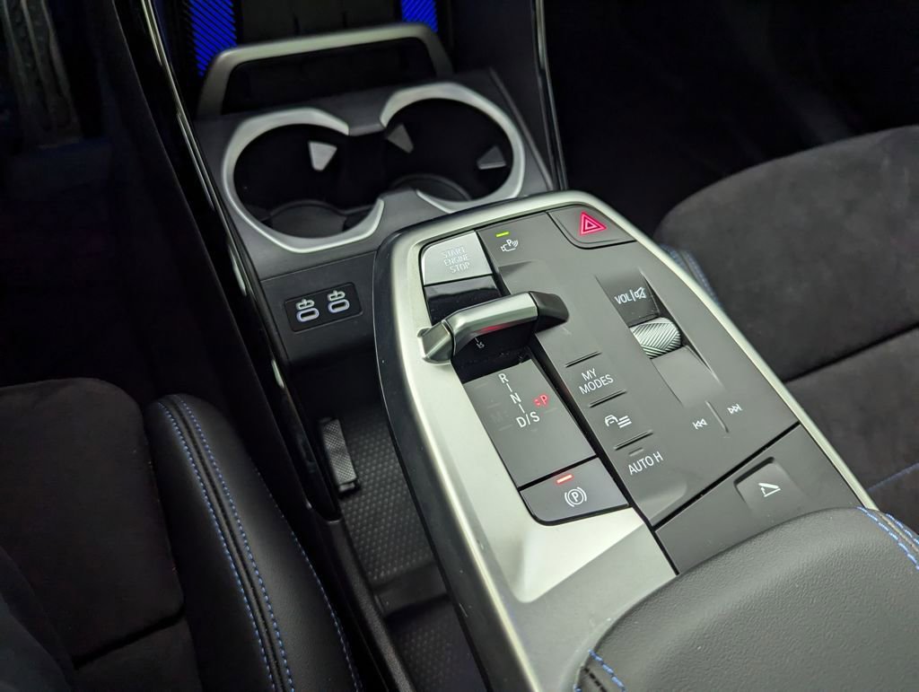 Used 2025 BMW X2 xDrive28i w/ M Sport Package image 12