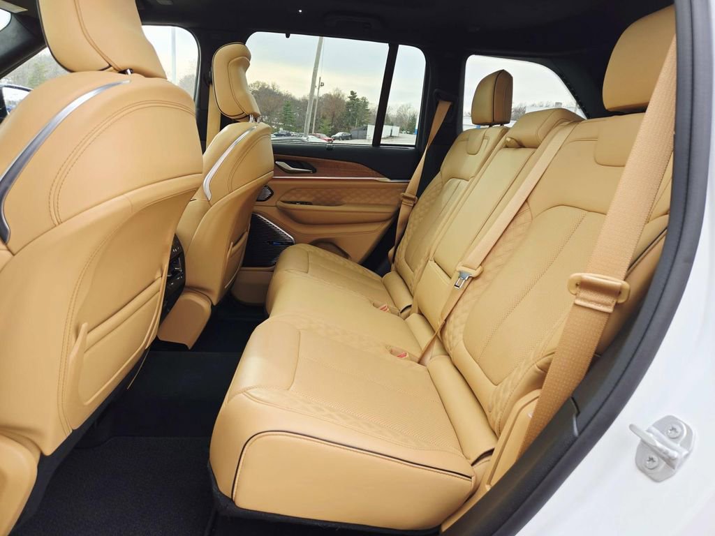 Used 2022 Jeep Grand Cherokee Summit image 13