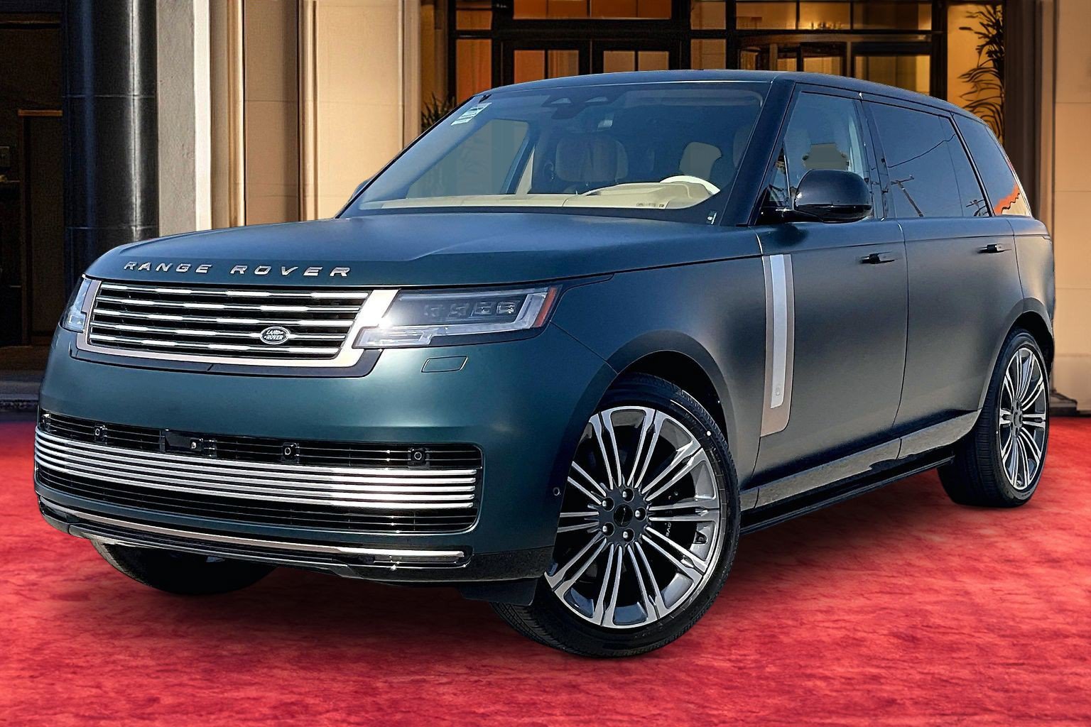New 2026 Land Rover Range Rover SV AWD/4WD image 1