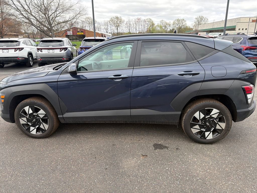 Used 2025 Hyundai Kona SEL image 6