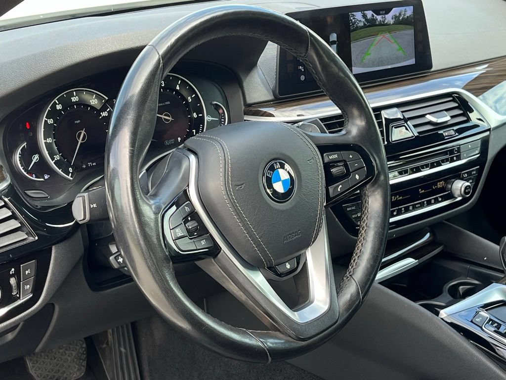 Used 2018 BMW 530i xDrive AWD/4WD image 17