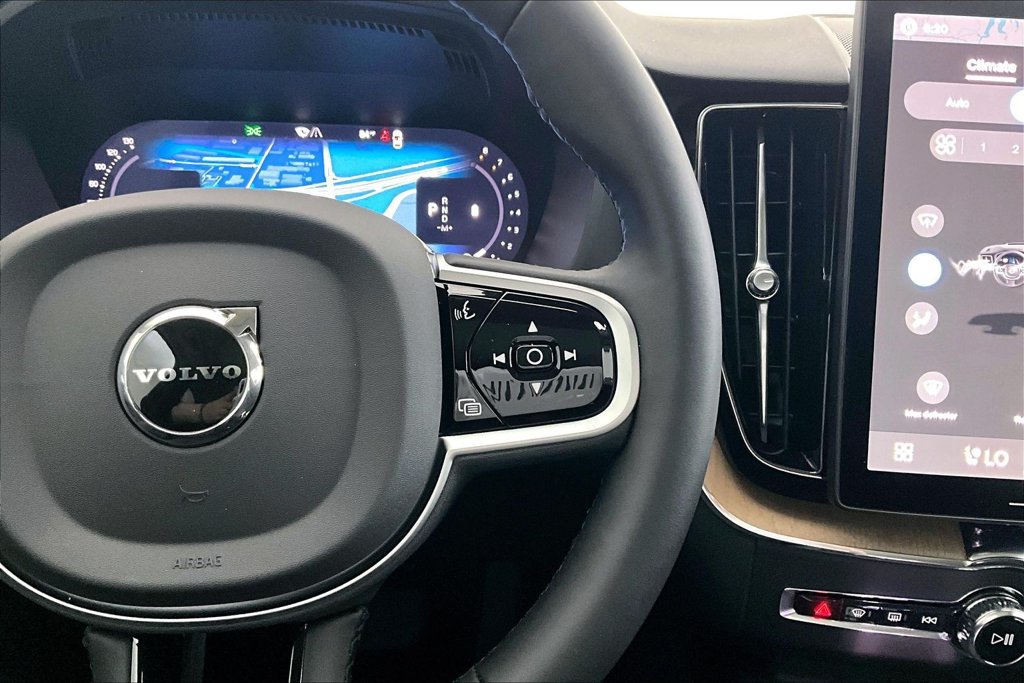 New 2026 Volvo XC60 B5 Plus w/ Climate Package AWD/4WD image 13