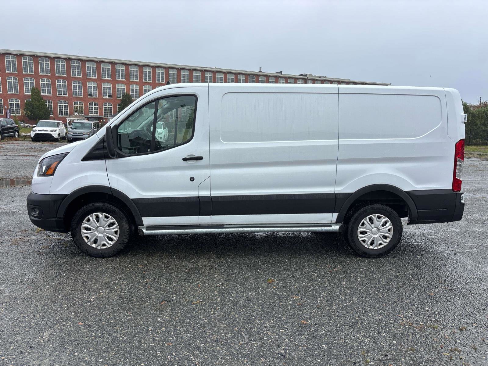 Used 2024 Ford Transit 250 Low Roof w/ Exterior Upgrade Package image 8