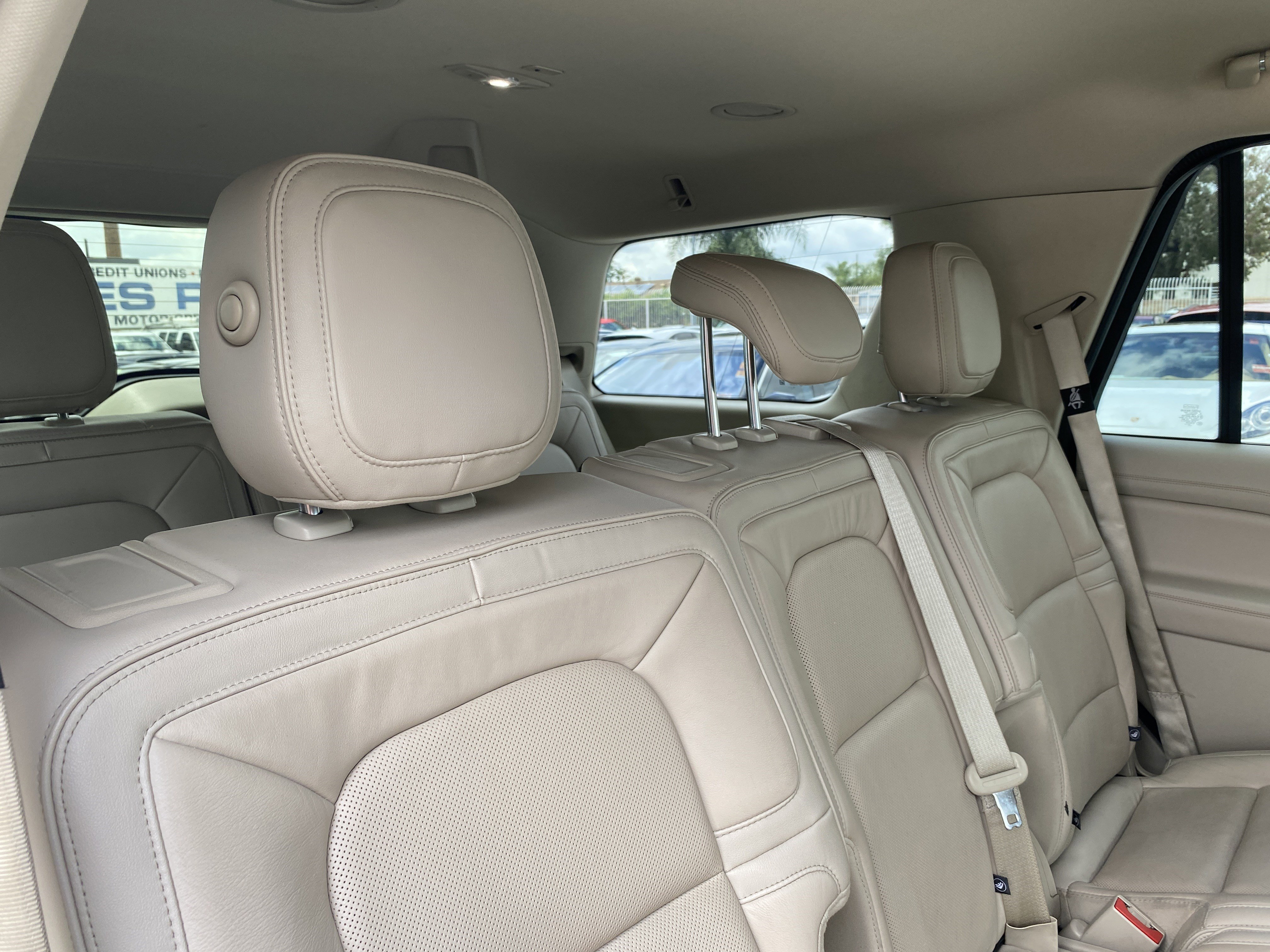Used 2019 Lincoln Navigator Select w/ Cargo Package RWD image 27