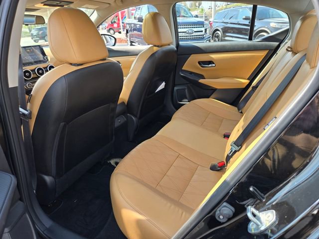 Used 2021 Nissan Sentra SV w/ SV Premium Package image 11