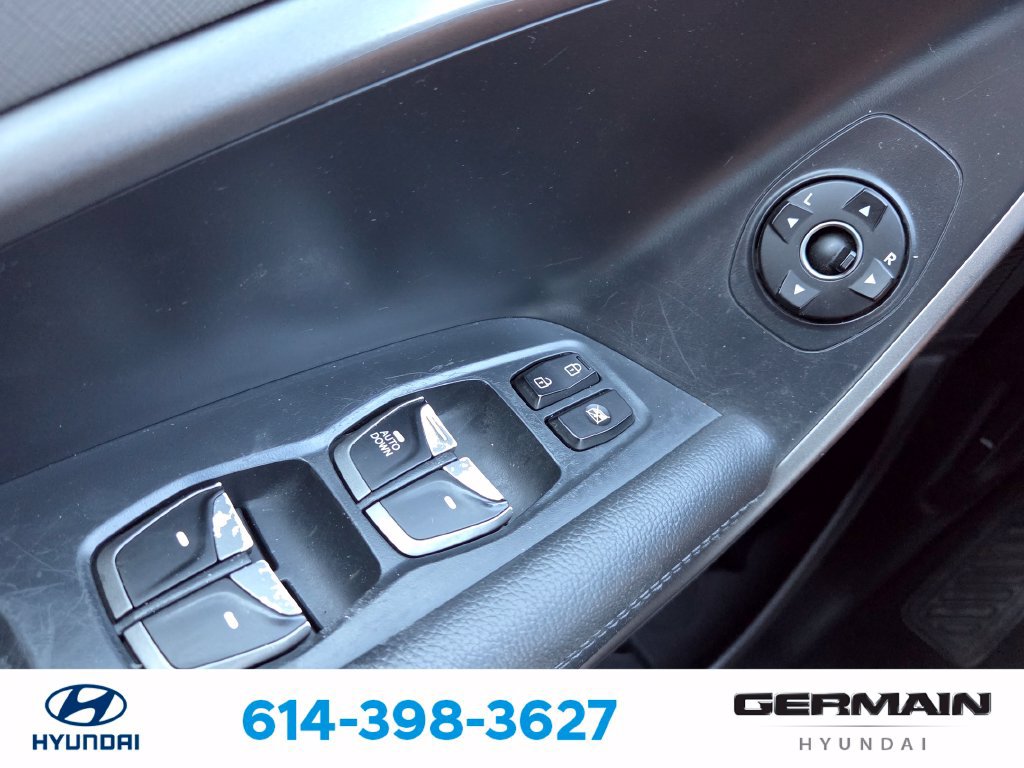 Used 2018 Hyundai Santa Fe Sport FWD image 26