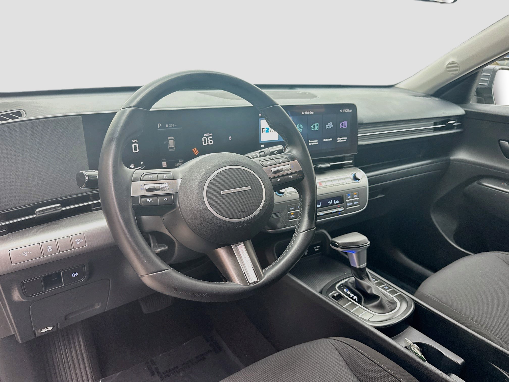 Used 2024 Hyundai Kona SEL FWD image 7