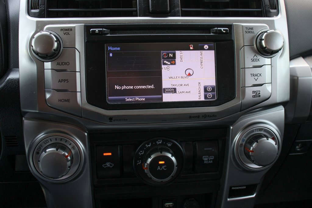 Used 2018 Toyota 4Runner SR5 Premium image 27