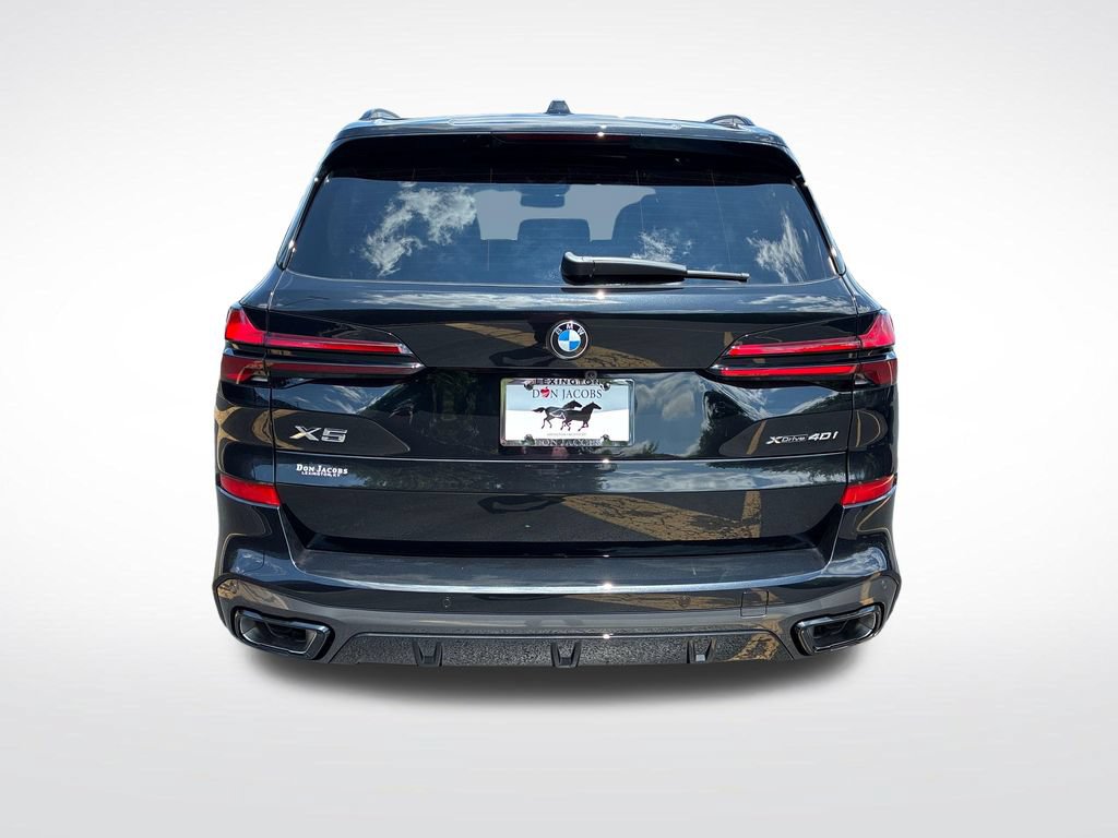 New 2026 BMW X5 xDrive40i w/ M Sport Package AWD/4WD image 4