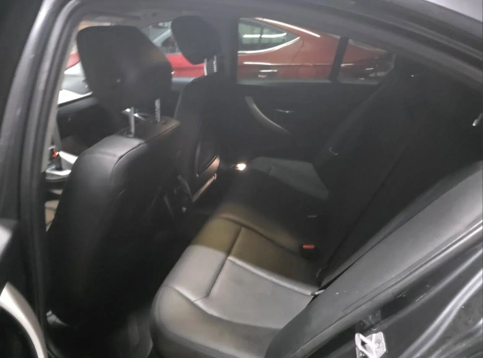 Used 2017 BMW 320i xDrive Sedan AWD/4WD image 8