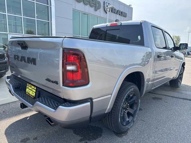 New 2026 RAM 1500 4x4 Crew Cab image 6