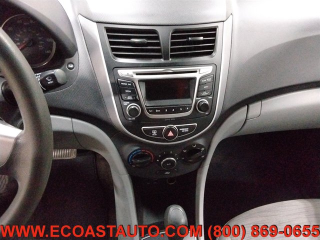 Used 2015 Hyundai Accent GLS FWD image 12