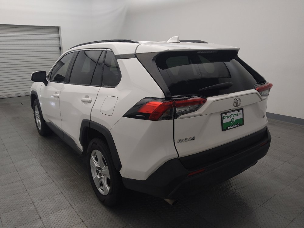 Used 2019 Toyota RAV4 XLE w/ Convenience Package image 5
