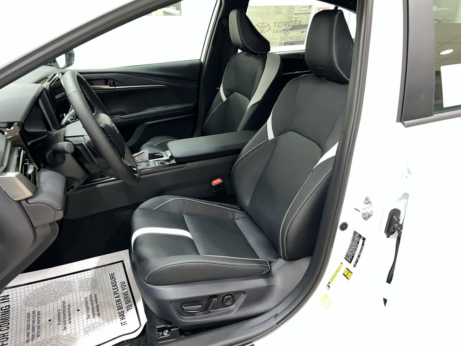 New 2026 Toyota Camry SE w/ Convenience Package image 14