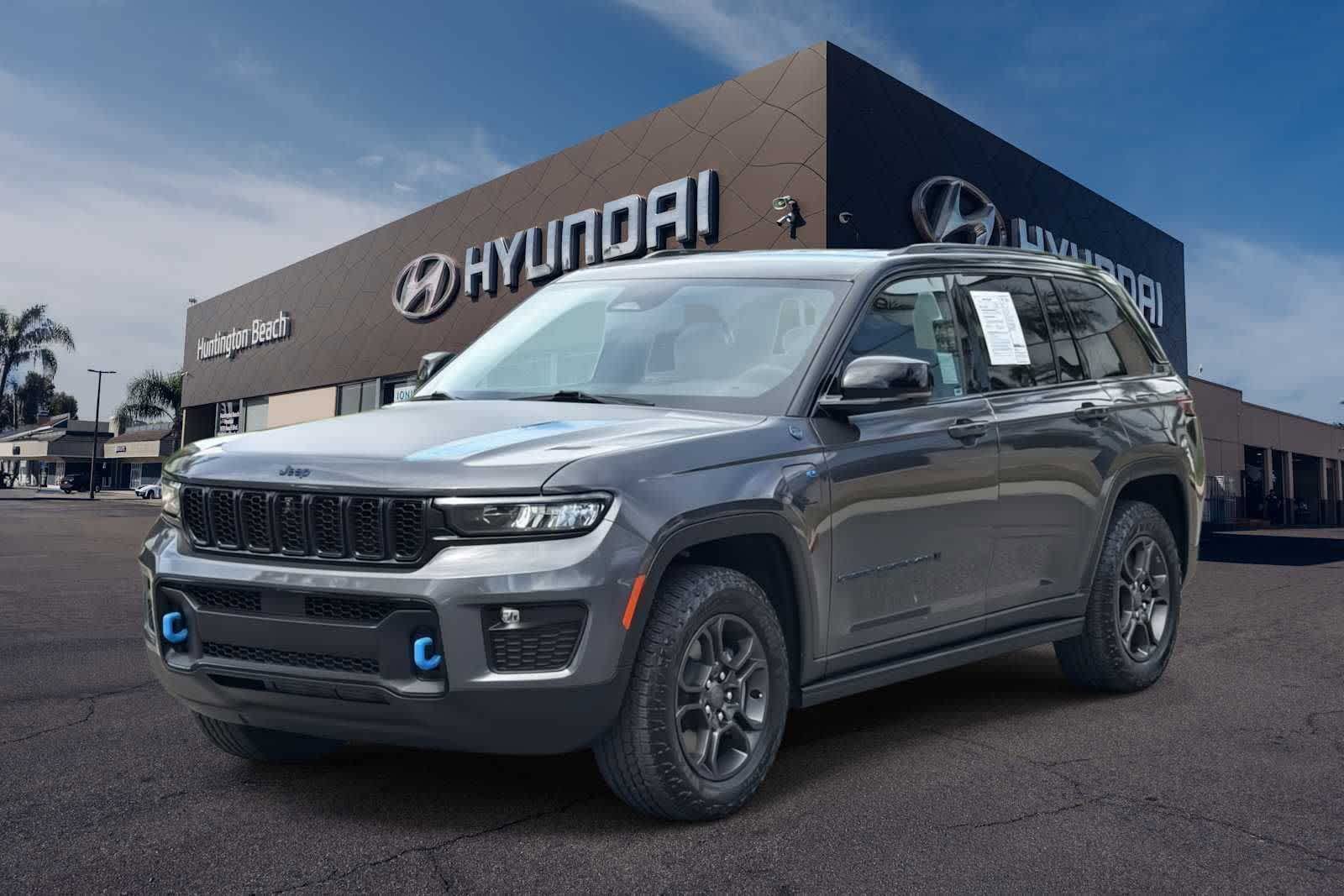 Used 2025 Jeep Grand Cherokee Trailhawk