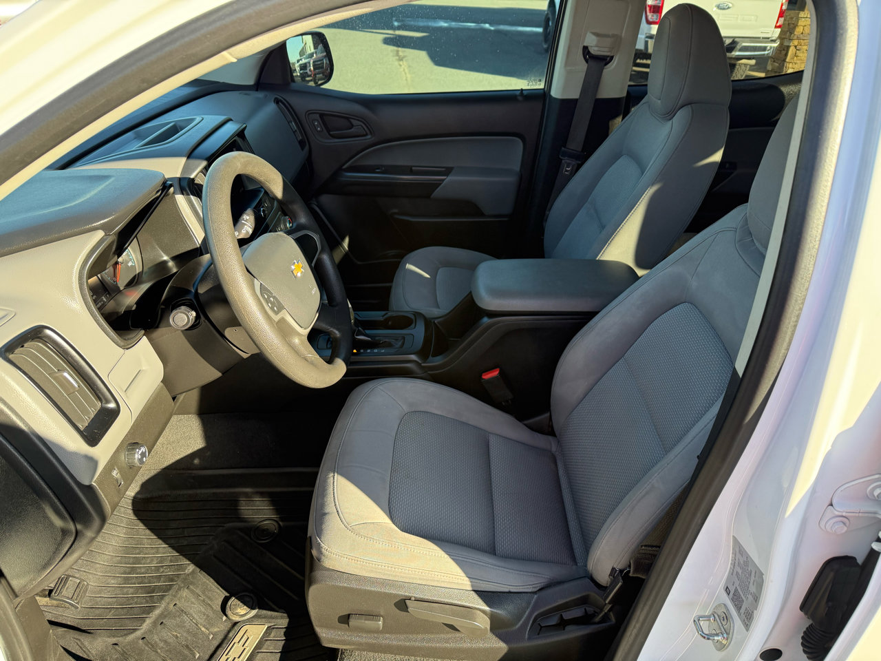 Used 2020 Chevrolet Colorado W/T w/ WT Convenience Package image 11