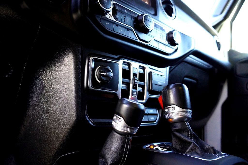 Used 2021 Jeep Wrangler Unlimited Sahara w/ Safety Group image 18