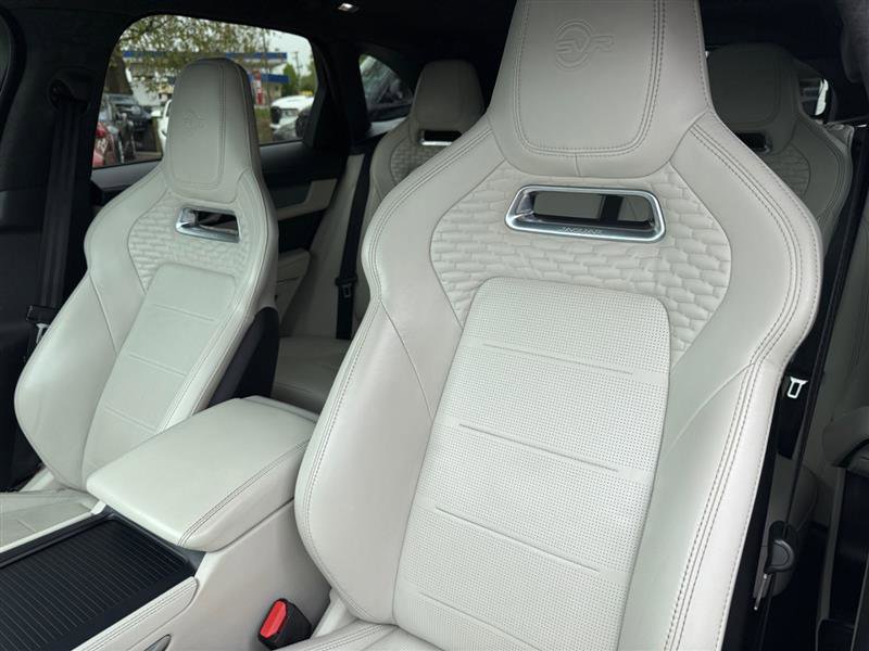 Used 2022 Jaguar F-PACE SVR AWD/4WD image 11