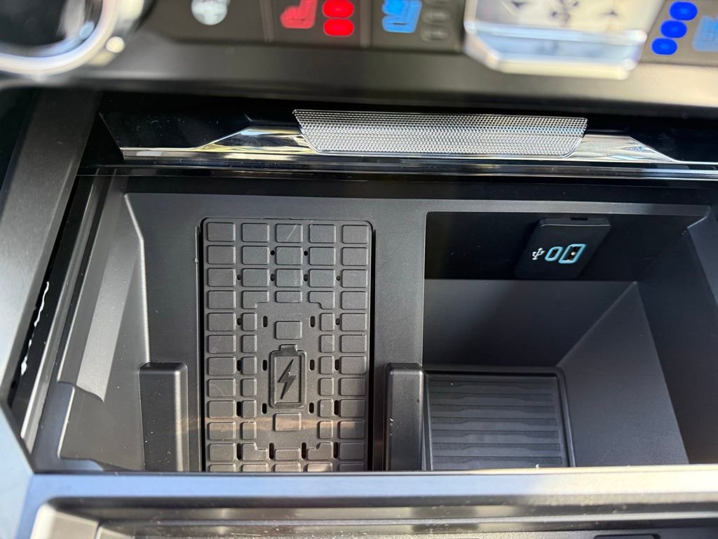 New 2025 Ford F250 Lariat w/ Lariat Ultimate Package image 26