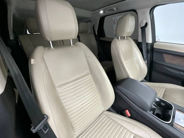 Used 2021 Land Rover Discovery Sport SE AWD/4WD image 12
