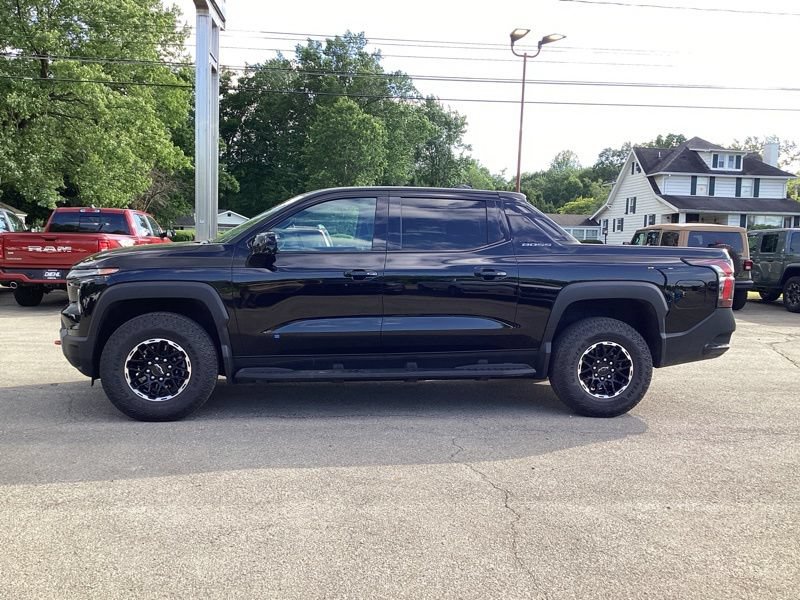 New 2026 Chevrolet Silverado EV Trail Boss AWD/4WD image 4