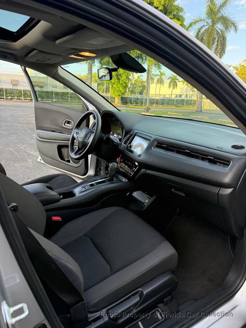 Used 2022 Honda HR-V EX image 10