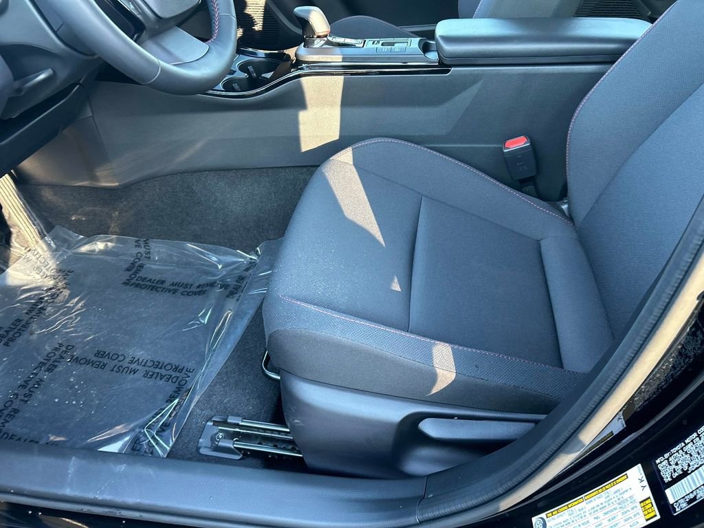Used 2025 Toyota Prius Plug-In Hybrid image 21