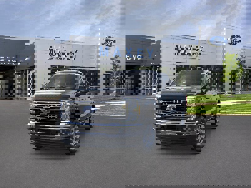 New 2026 Ford F350 XLT image 2
