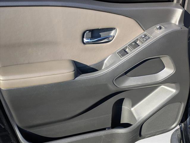 Used 2022 Nissan Frontier SV image 14