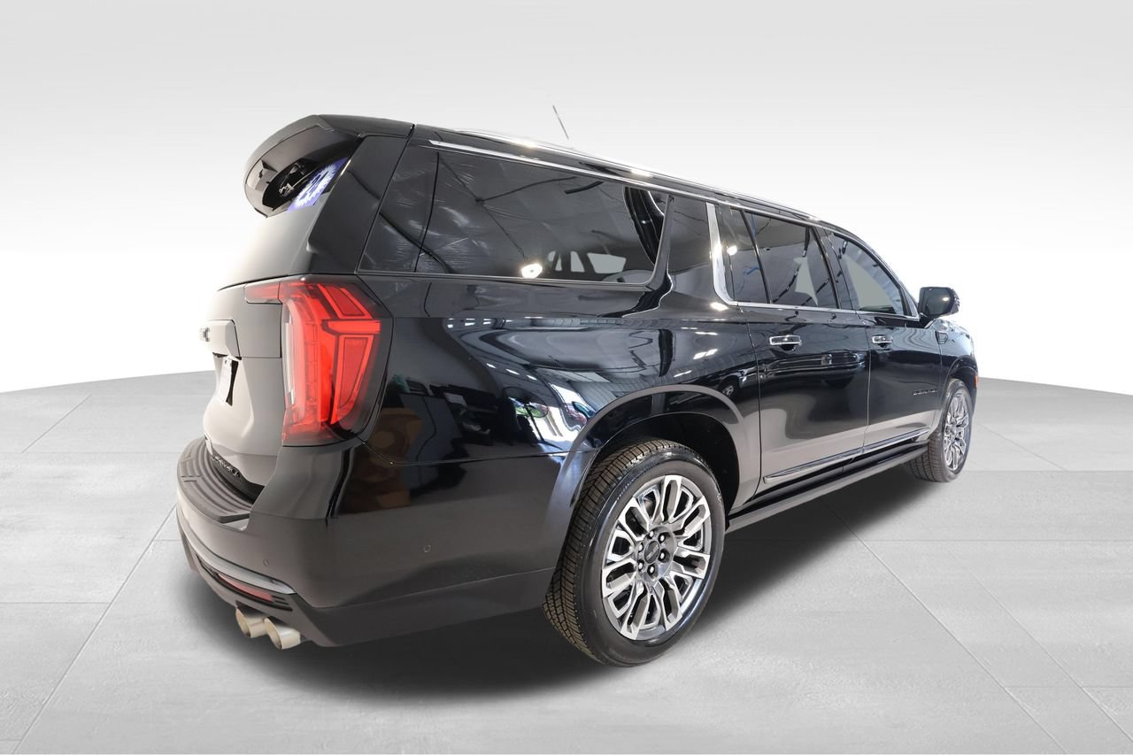 Used 2024 GMC Yukon XL Denali Ultimate AWD/4WD image 4