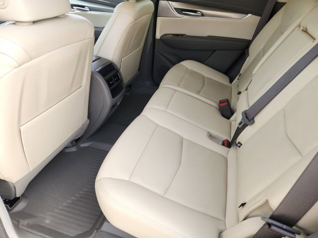 Used 2023 Cadillac XT5 Premium Luxury w/ Technology Package FWD image 28