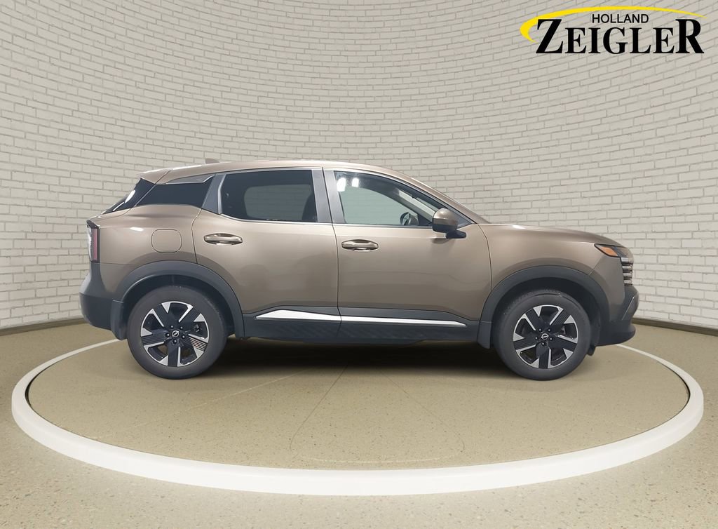 Certified 2025 Nissan Kicks SV image 4