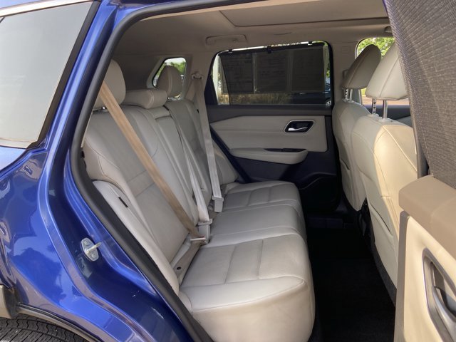 Used 2021 Nissan Rogue SV w/ Premium Package FWD image 14