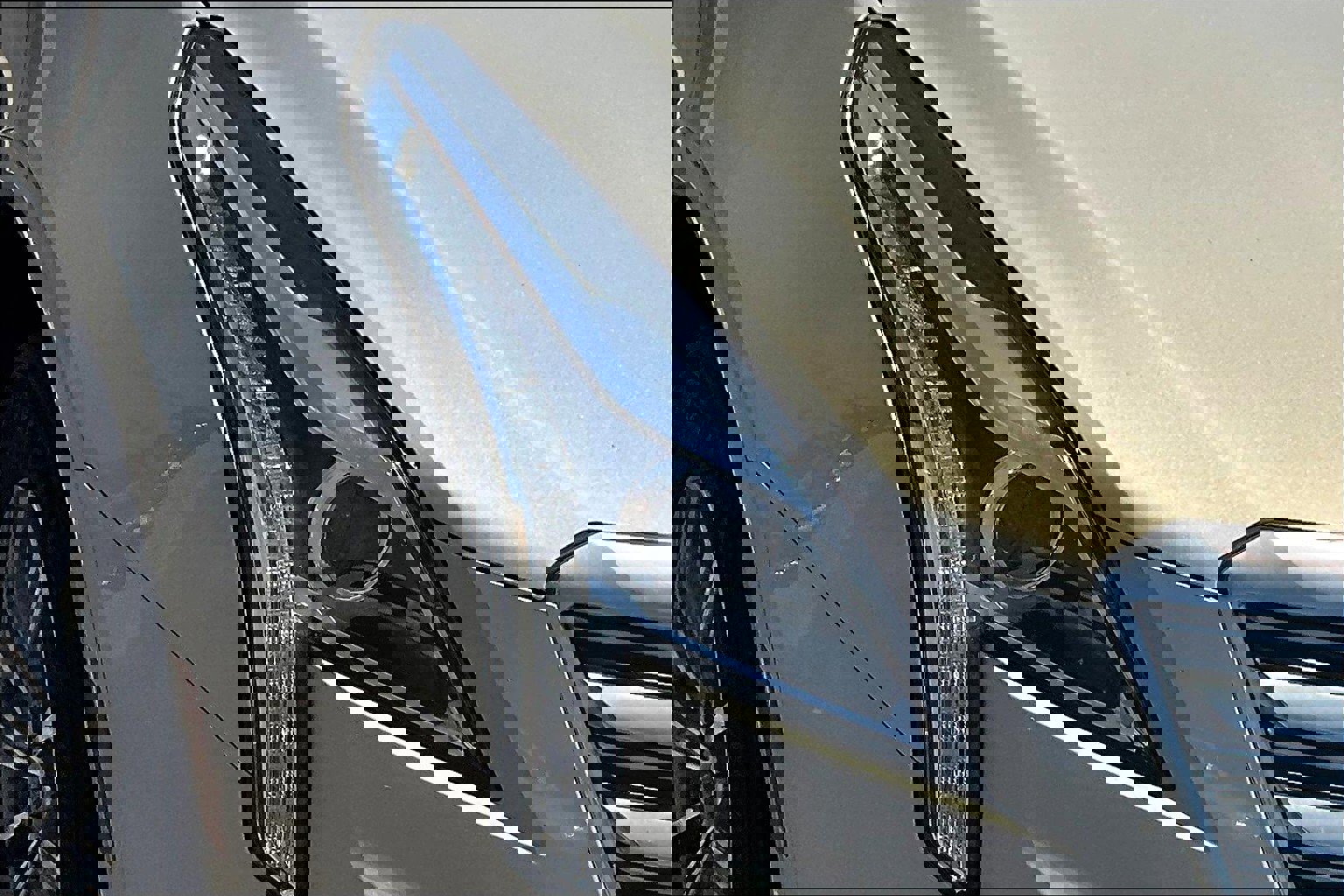 Used 2017 Cadillac XT5 Luxury w/ Driver Awareness Package image 26