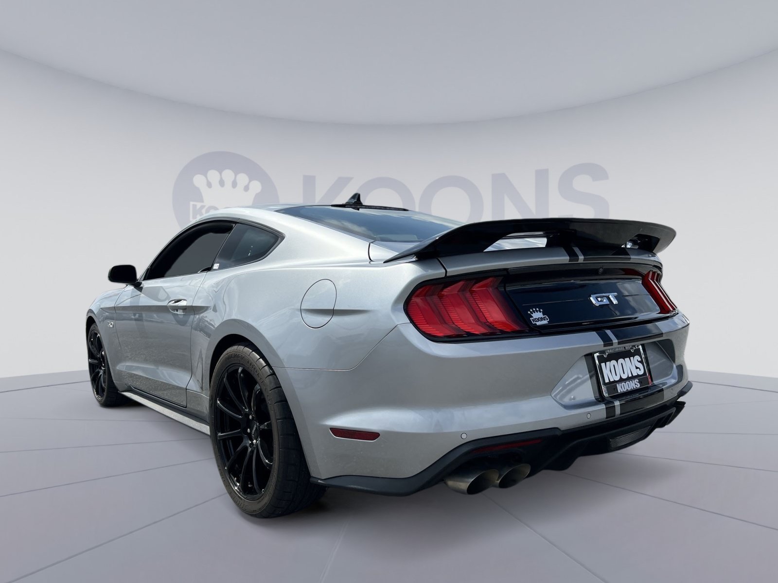 Used 2022 Ford Mustang GT w/ Equipment Group 301A RWD image 4