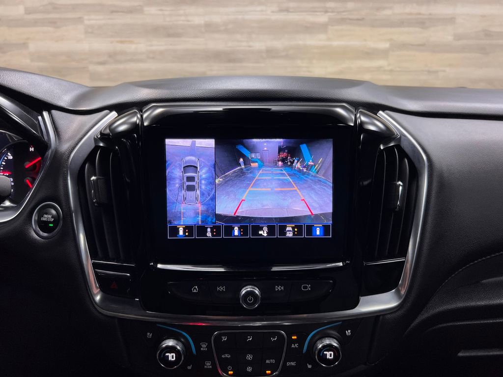 Used 2022 Chevrolet Traverse High Country image 12