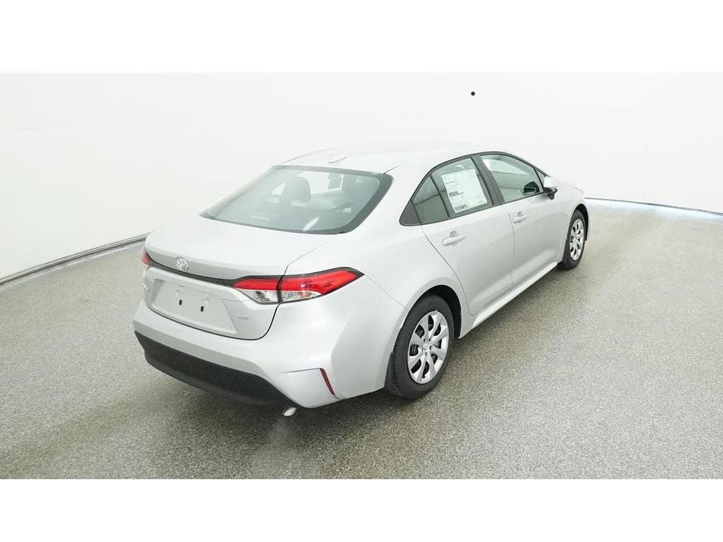 Used 2025 Toyota Corolla LE FWD image 9