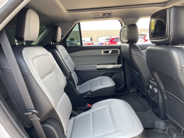 Used 2021 Ford Explorer XLT w/ Equipment Group 202A RWD image 28