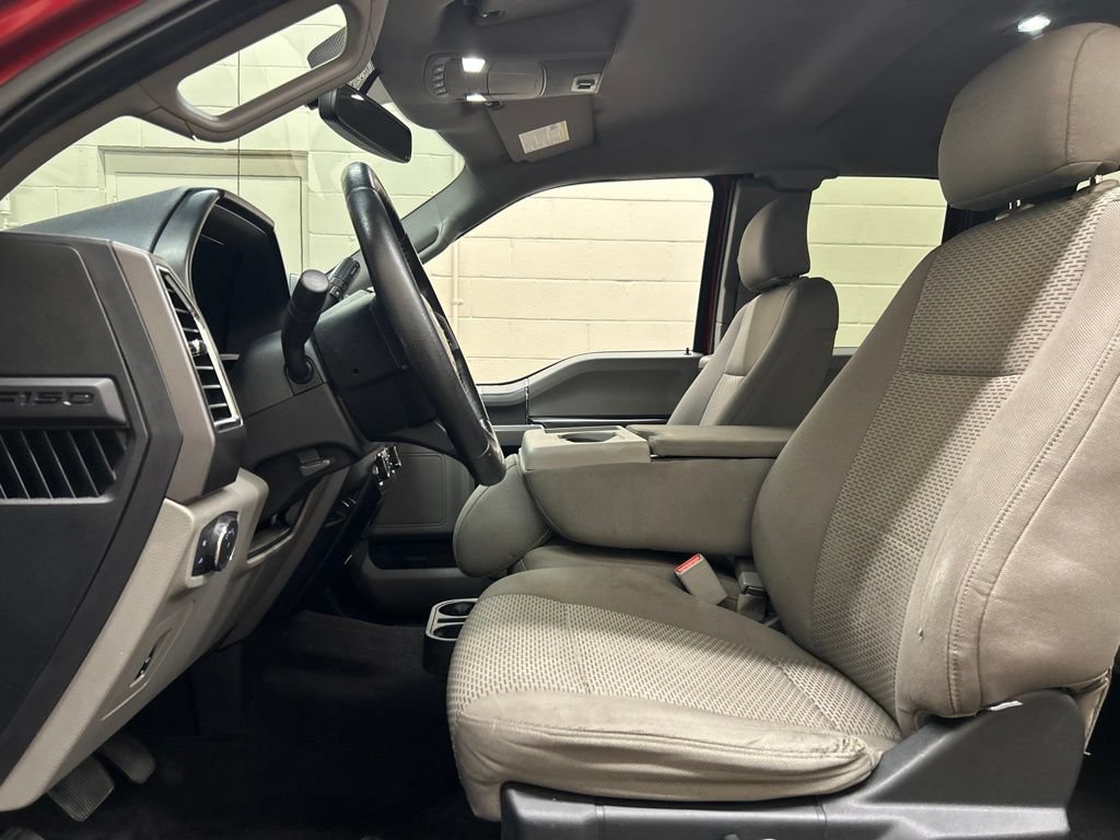 Used 2015 Ford F150 XLT w/ Equipment Group 302A Luxury AWD/4WD image 7