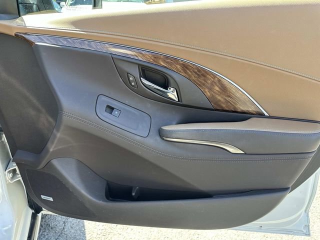 Used 2014 Buick LaCrosse Leather w/ Driver Confidence Package FWD image 7