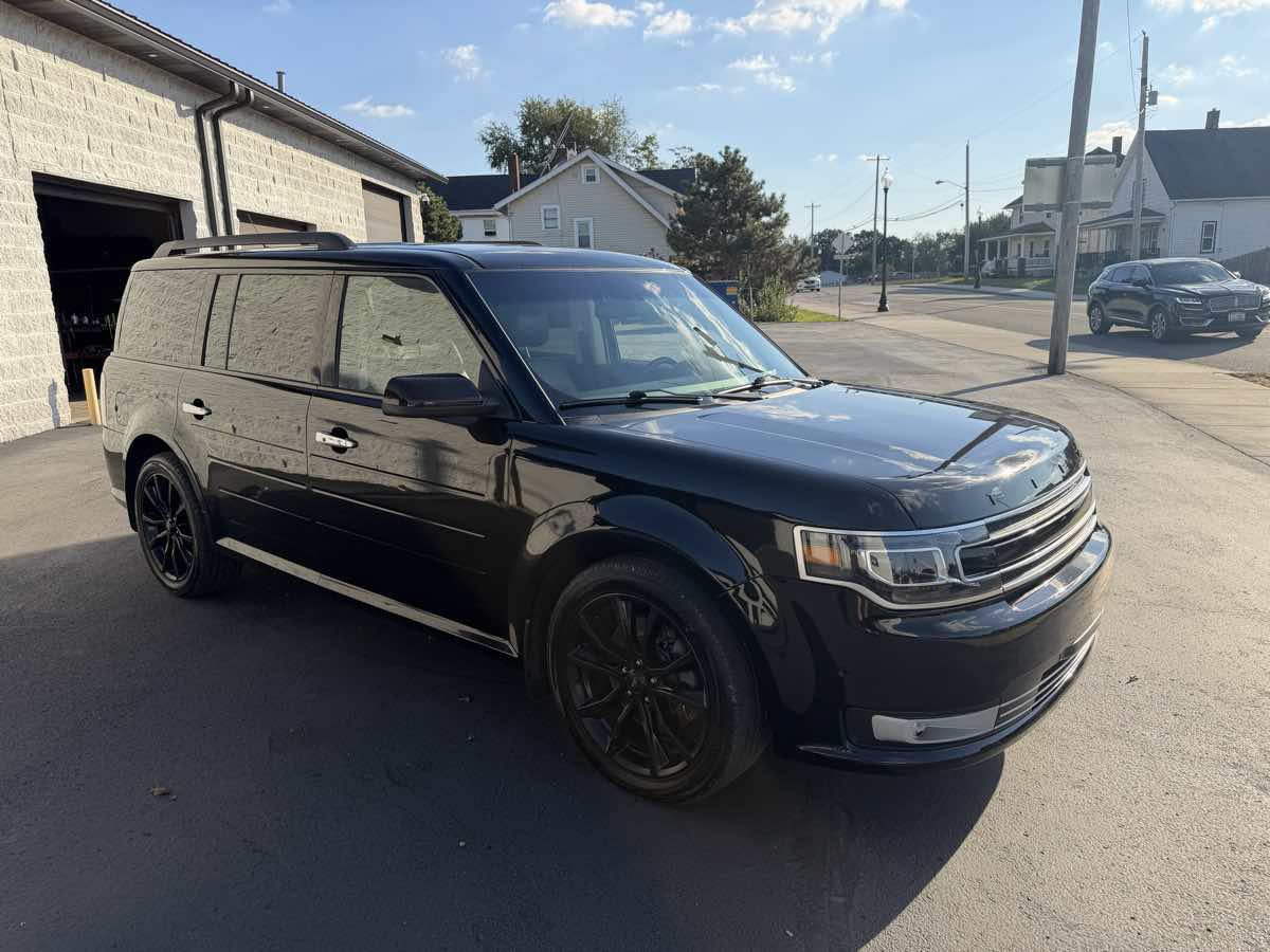 Used 2018 Ford Flex Limited w/ Equipment Group 303A AWD/4WD image 6