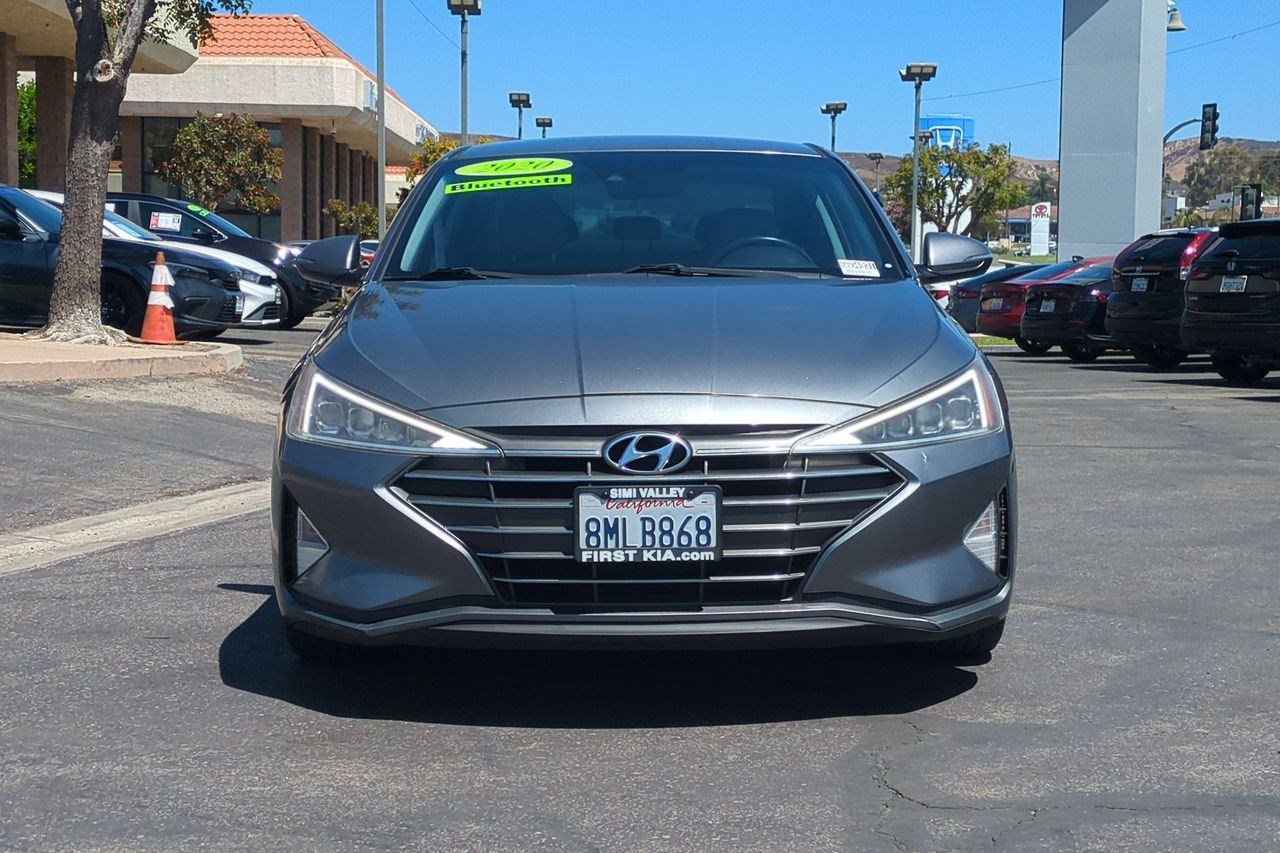 Used 2020 Hyundai Elantra Limited FWD image 2