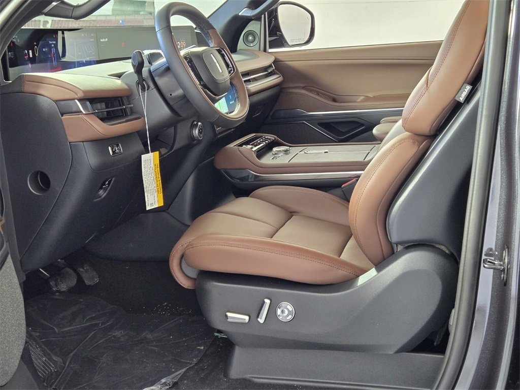 New 2026 Lincoln Navigator L Reserve image 8