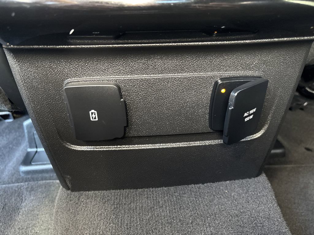 Used 2023 Lincoln Aviator Reserve image 11