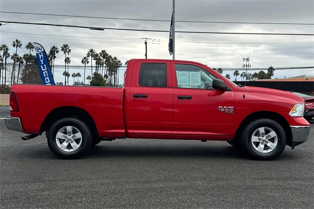 Used 2024 RAM 1500 Classic SLT image 3
